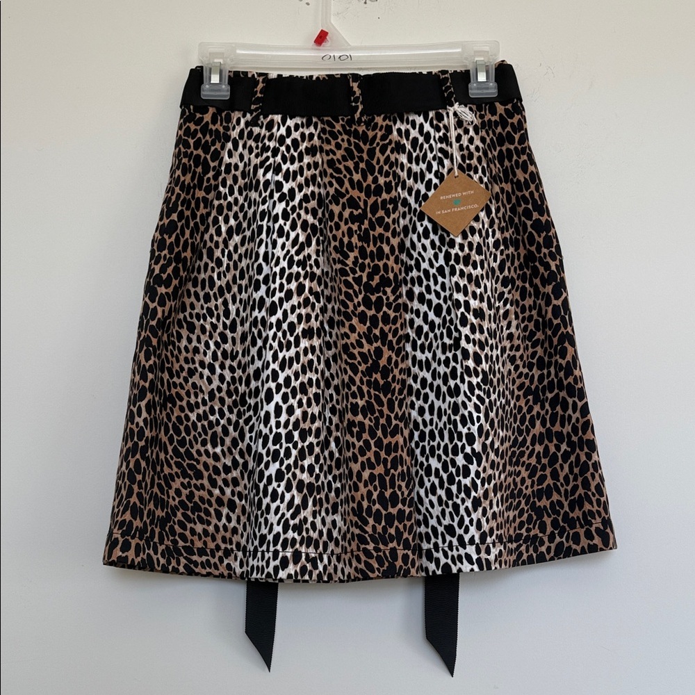White House/Black Market Chic Animal Print A-Line Skirt View 4
